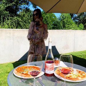 Meet your Posher, Dee